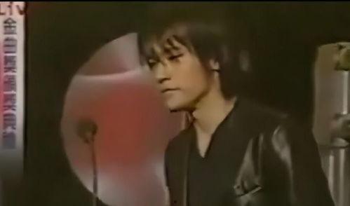 周杰伦哭的视频,深情演绎感人瞬间